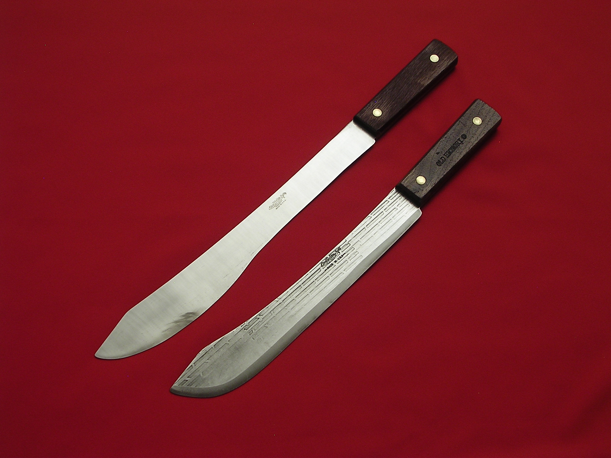 https://preferredarms.com/wp-content/uploads/2018/08/2-Butcher-Knives-12-and-14-inches.jpg